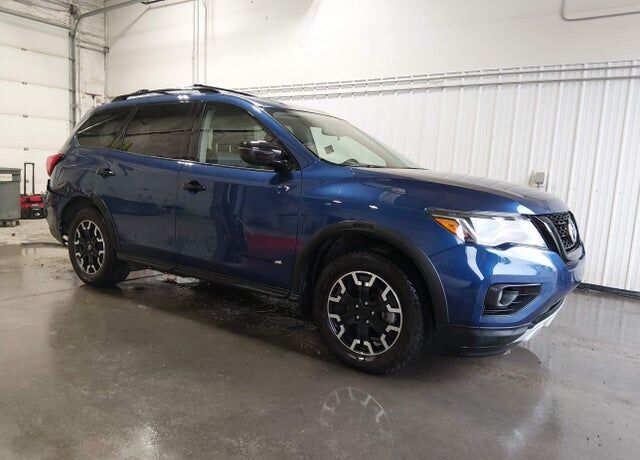 2020 NISSAN Pathfinder