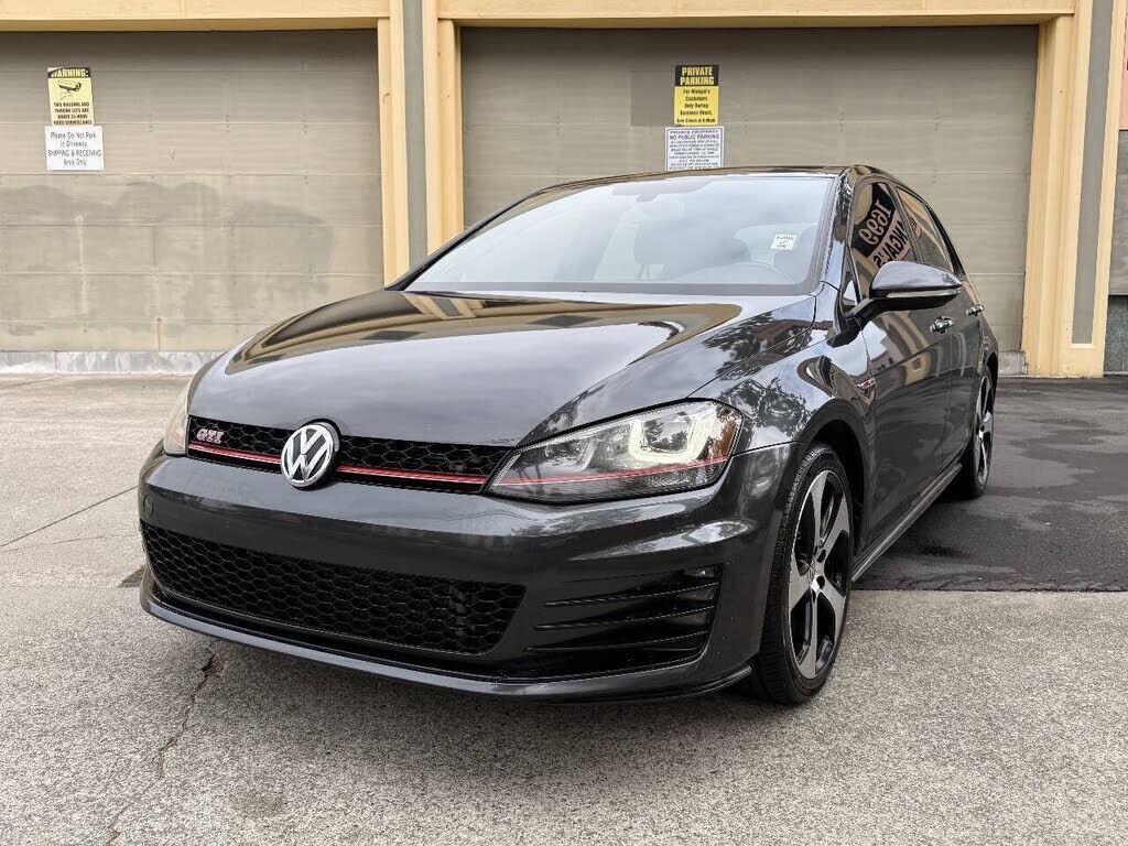 2016 VOLKSWAGEN Golf GTI