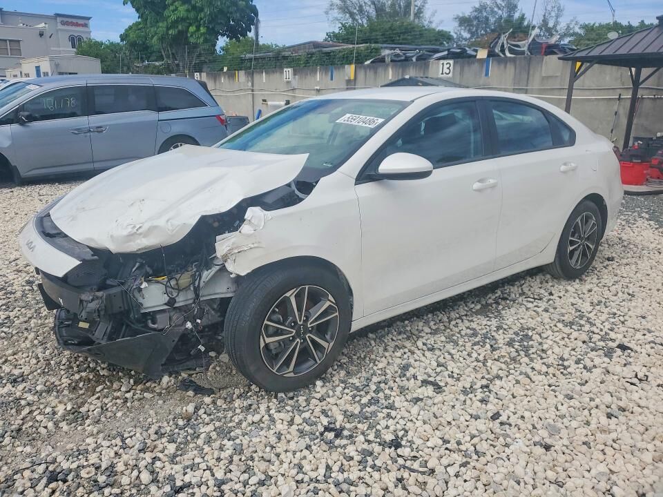 2023 KIA Forte
