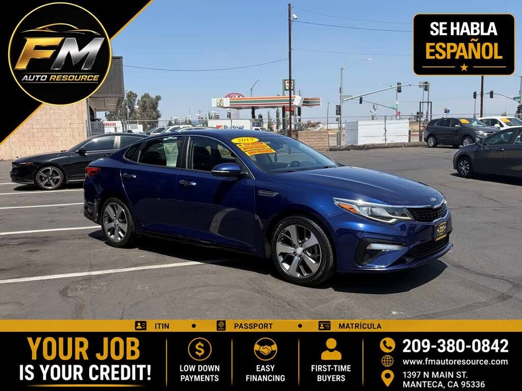 2019 KIA Optima