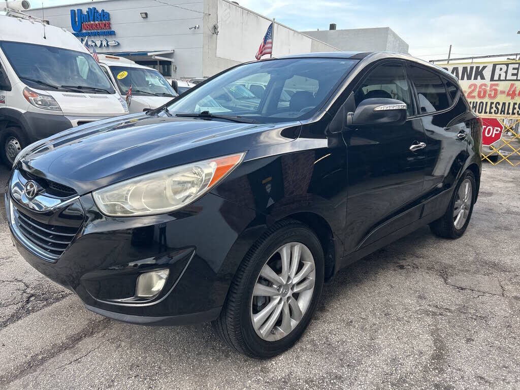 2011 HYUNDAI Tucson
