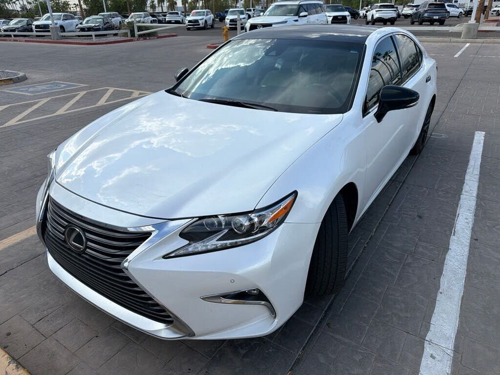 2017 LEXUS ES