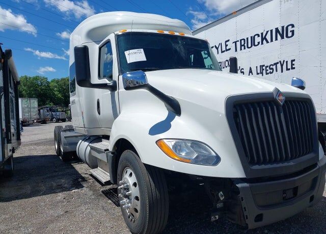 2020 INTERNATIONAL LT625