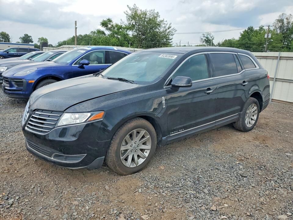 2019 LINCOLN MKT