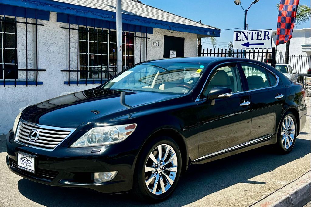 2011 LEXUS LS