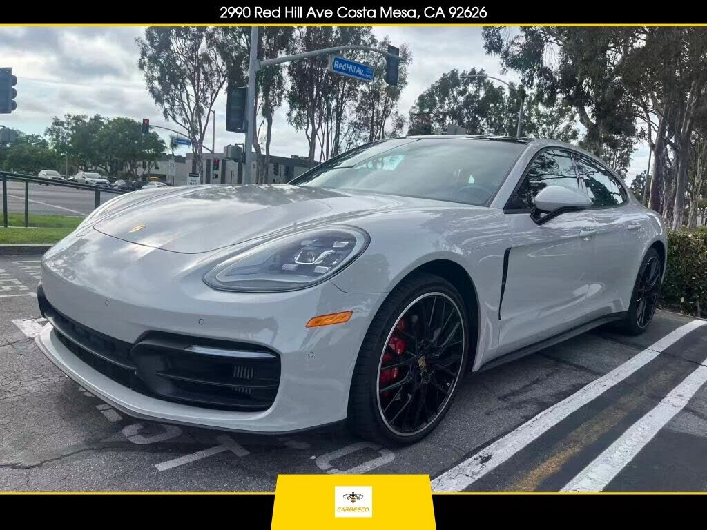 2022 PORSCHE Panamera