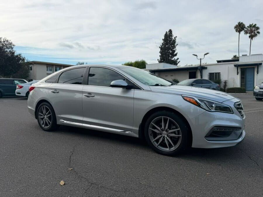 2017 HYUNDAI Sonata