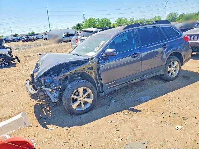 2013 SUBARU Outback