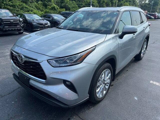 2025 TOYOTA Highlander
