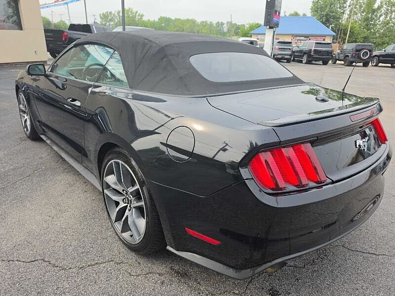 2016 FORD Mustang