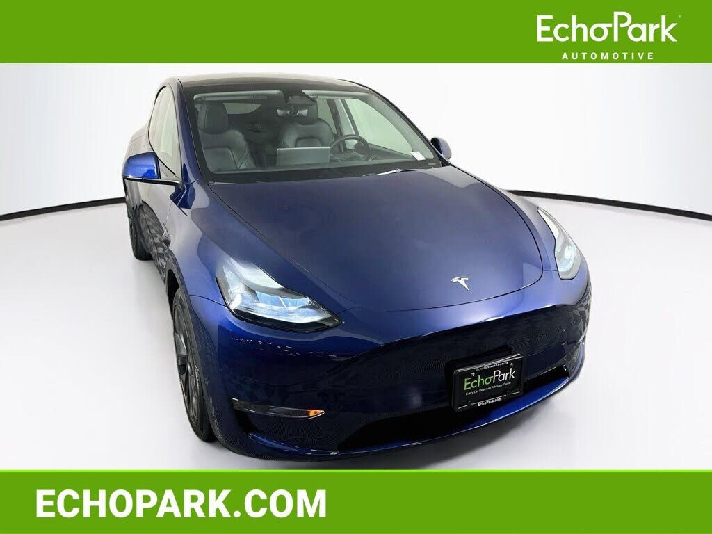 2024 TESLA Model Y