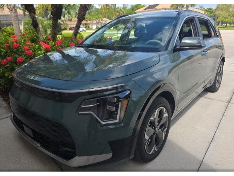 2023 KIA Niro