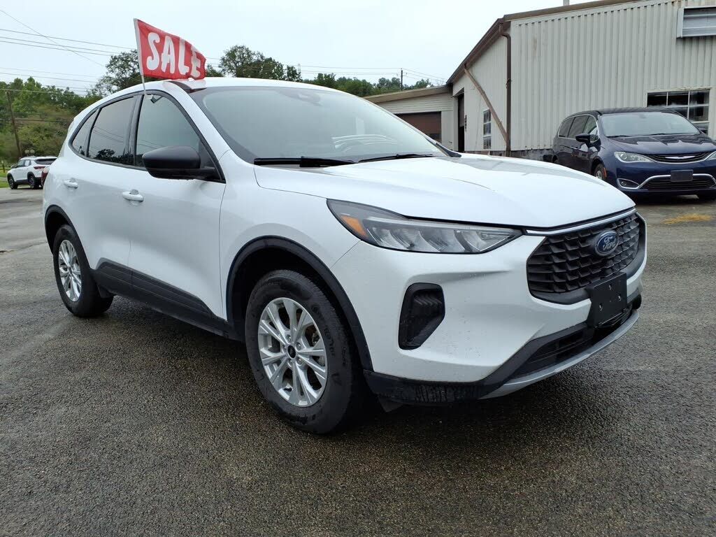2025 FORD Escape