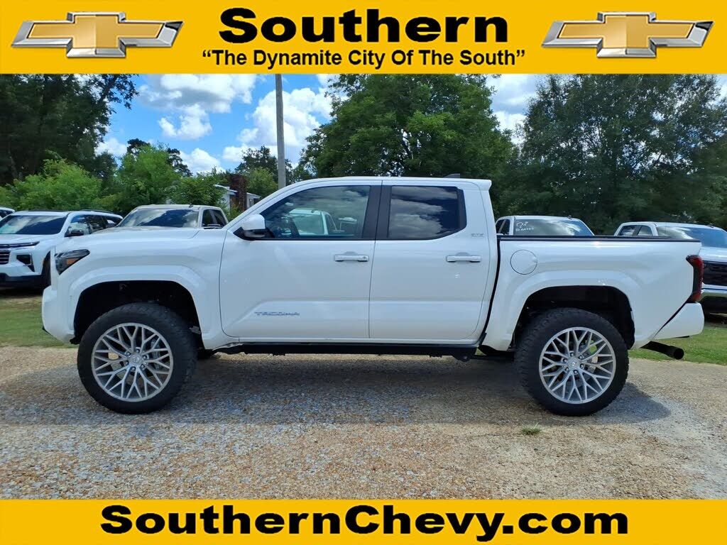 2026 TOYOTA Tacoma