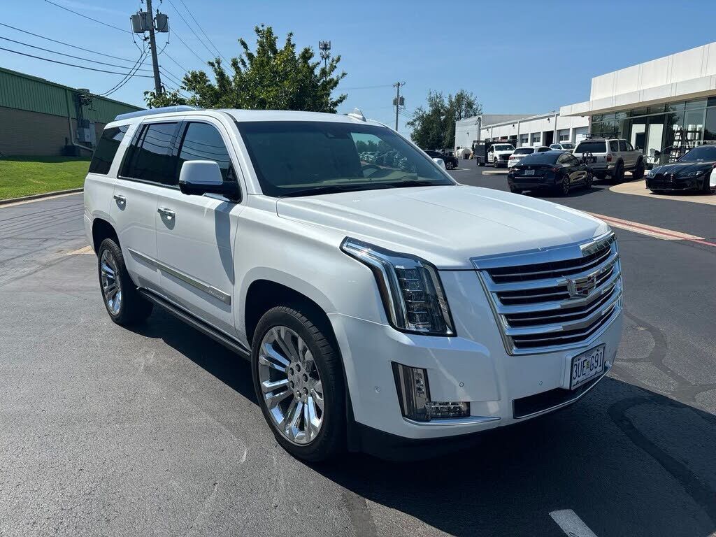 2018 CADILLAC Escalade