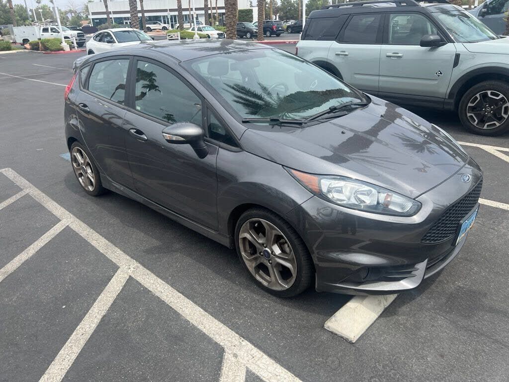 2017 FORD Fiesta