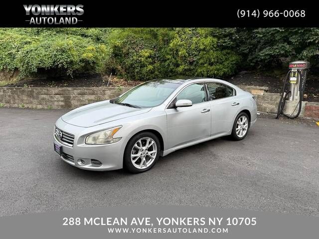2012 NISSAN Maxima