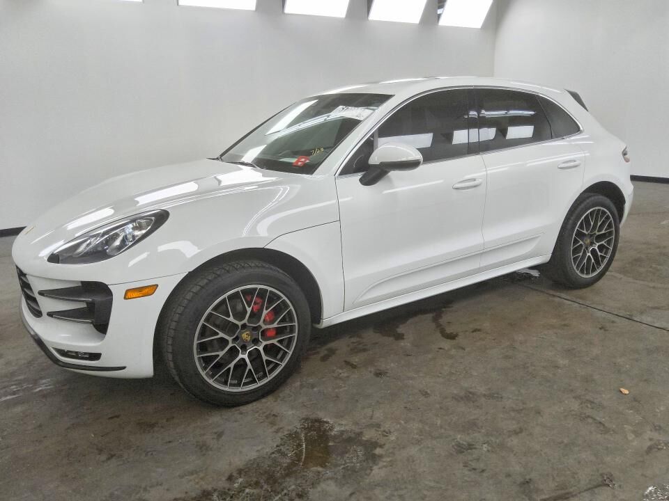 2015 PORSCHE Macan