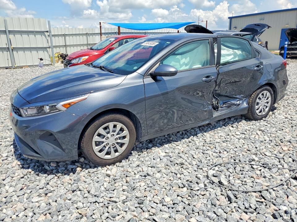 2024 KIA Forte
