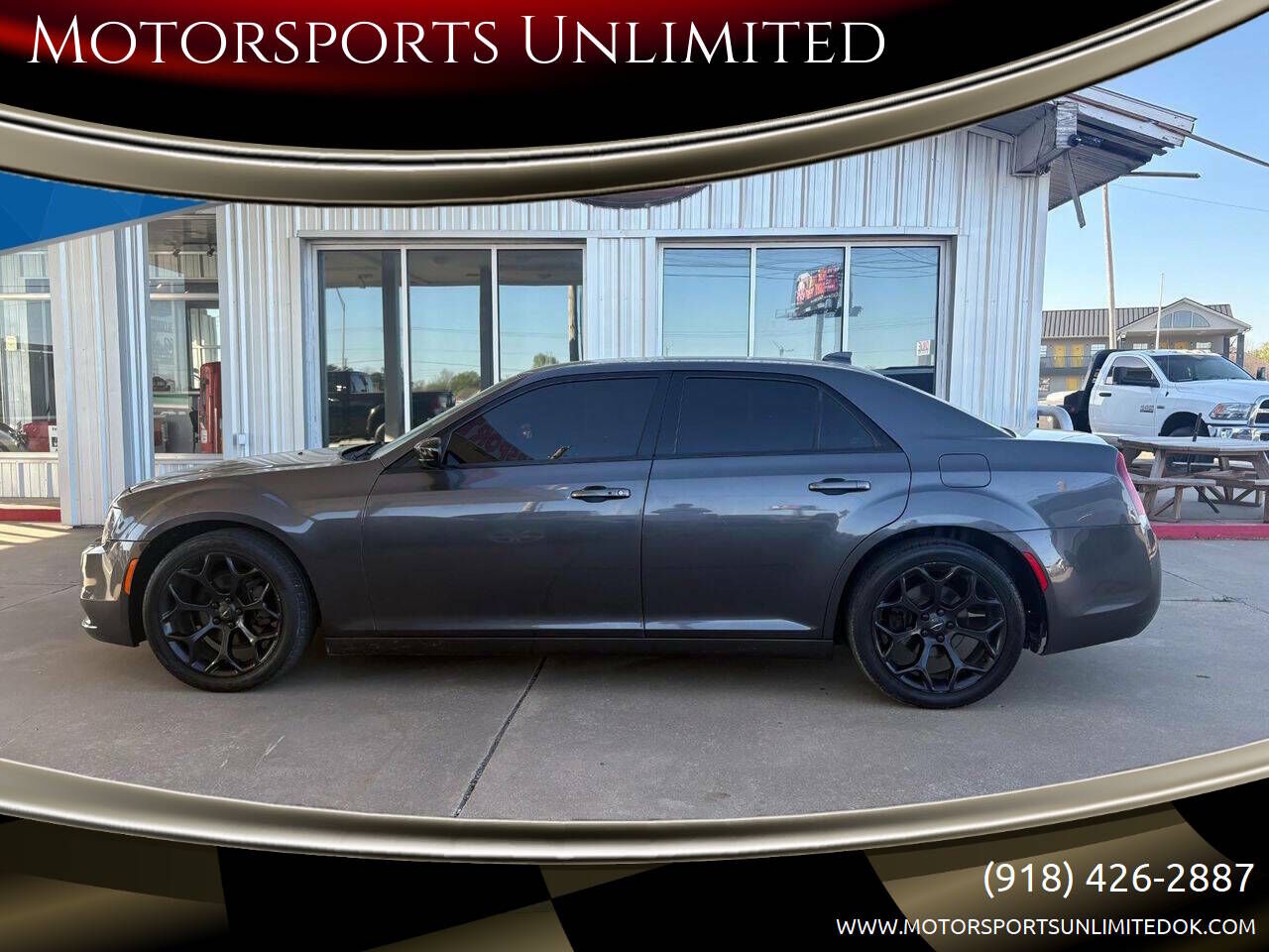 2019 CHRYSLER 300