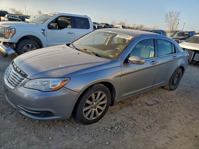 2013 CHRYSLER 200