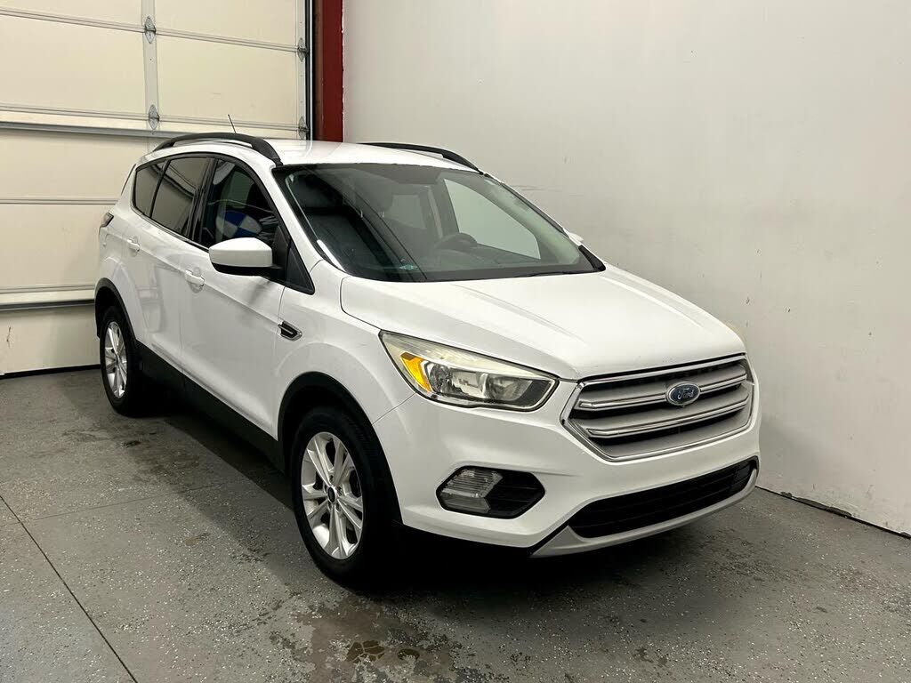 2018 FORD Escape