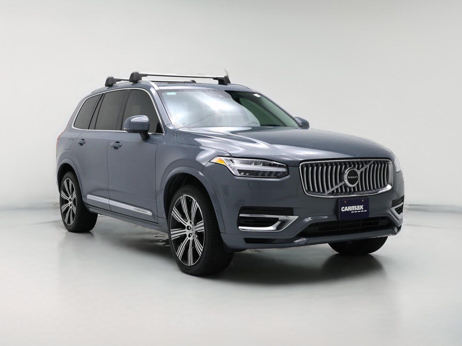 2022 VOLVO XC90