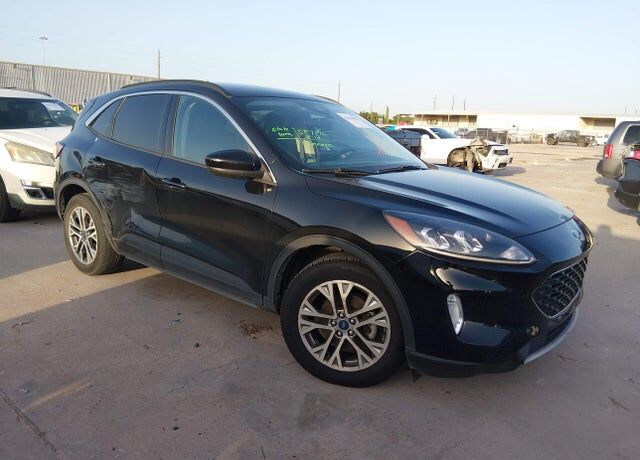 2020 FORD Escape