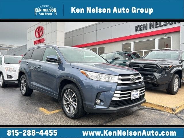 2017 TOYOTA Highlander