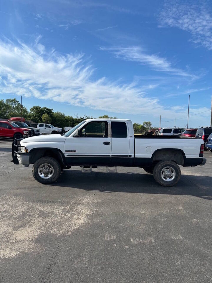 2000 DODGE Ram