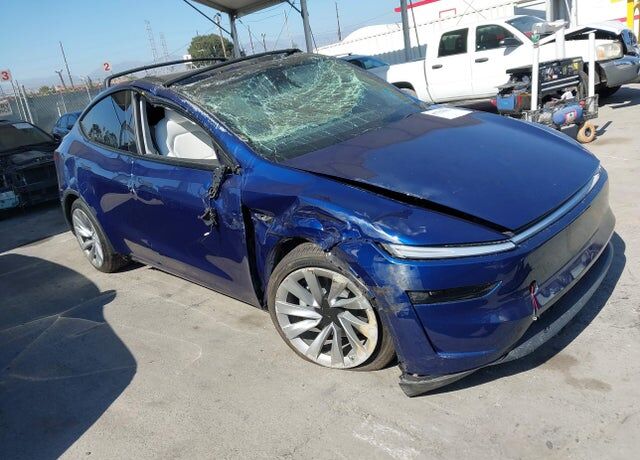 2026 TESLA Model Y