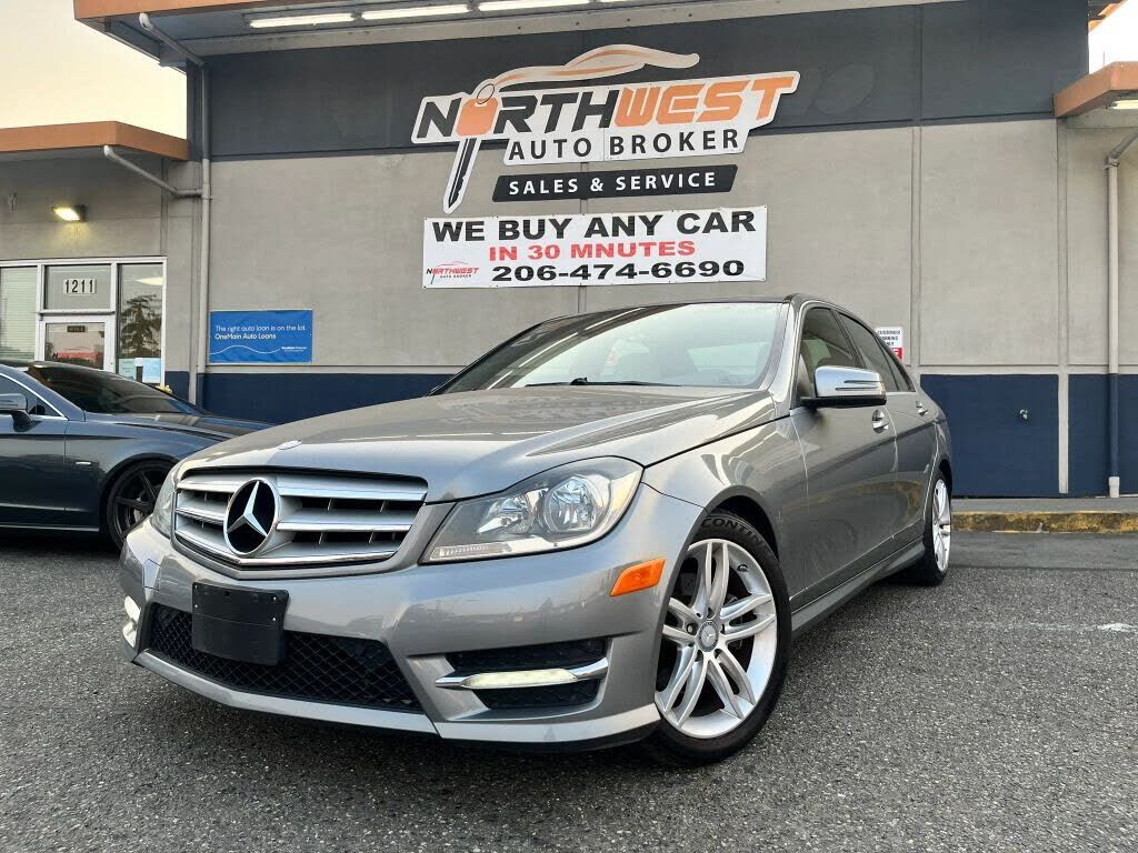 2012 MERCEDES-BENZ C-Class