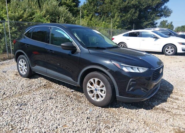 2023 FORD Escape