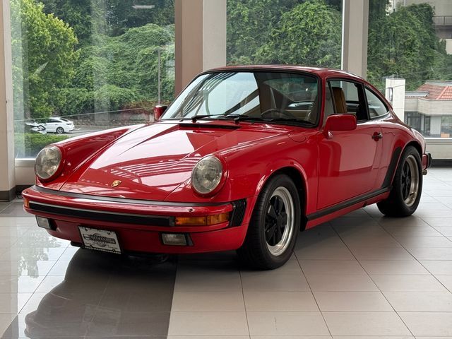 1986 PORSCHE 911