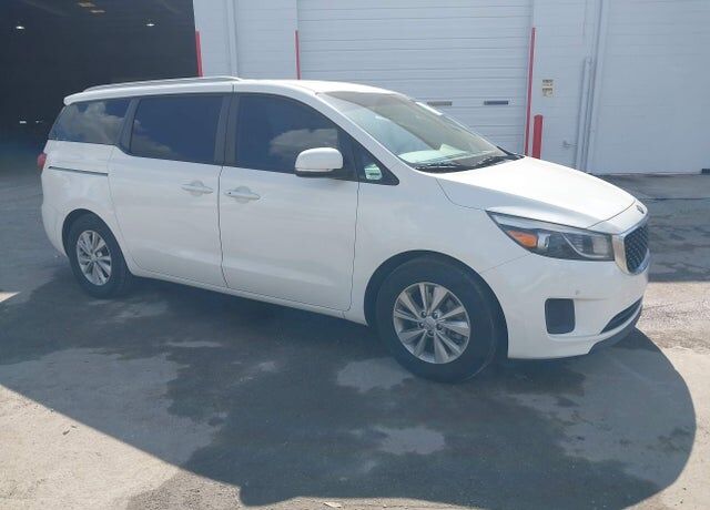 2017 KIA Sedona