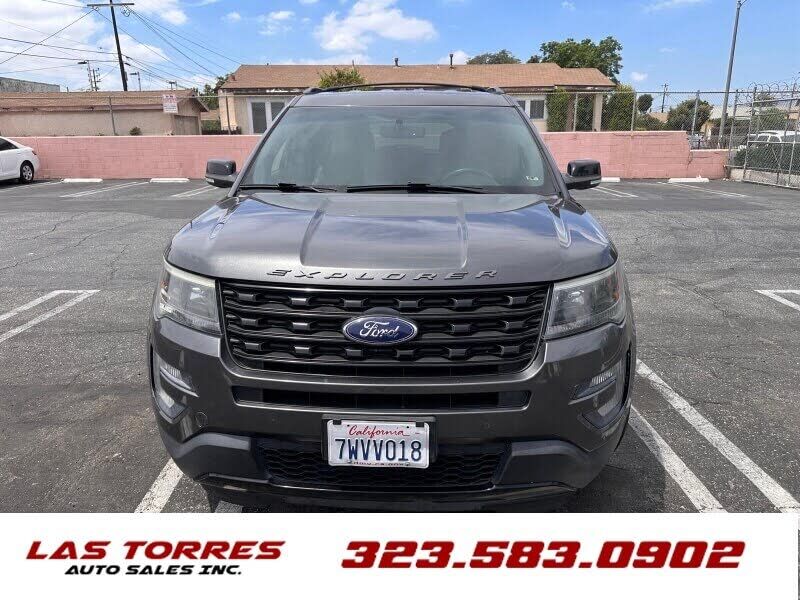 2017 FORD Explorer