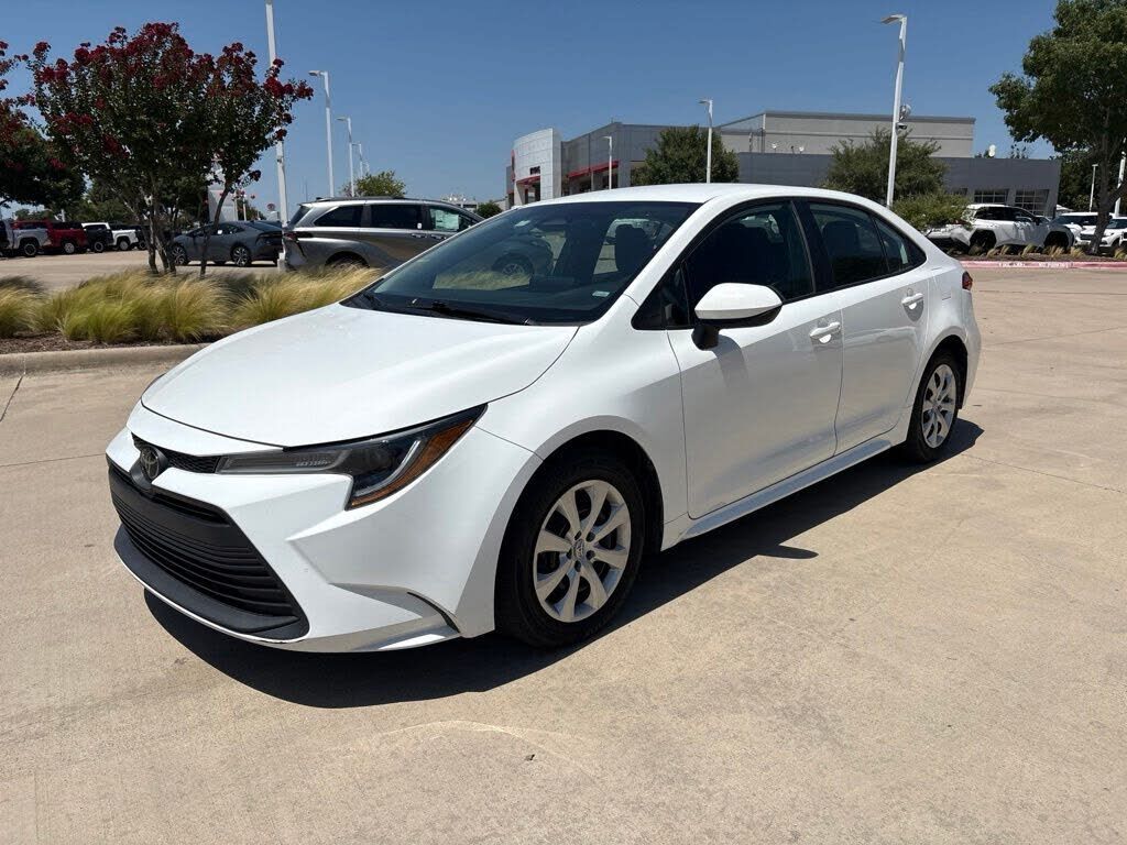 2024 TOYOTA Corolla