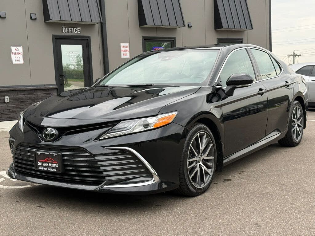 2023 TOYOTA Camry