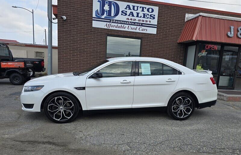 2013 FORD Taurus