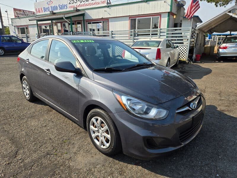 2012 HYUNDAI Accent