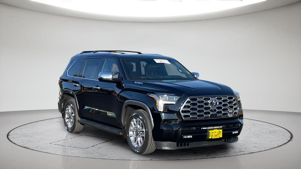 2025 TOYOTA Sequoia