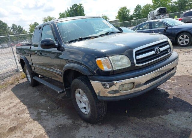 2002 TOYOTA Tundra