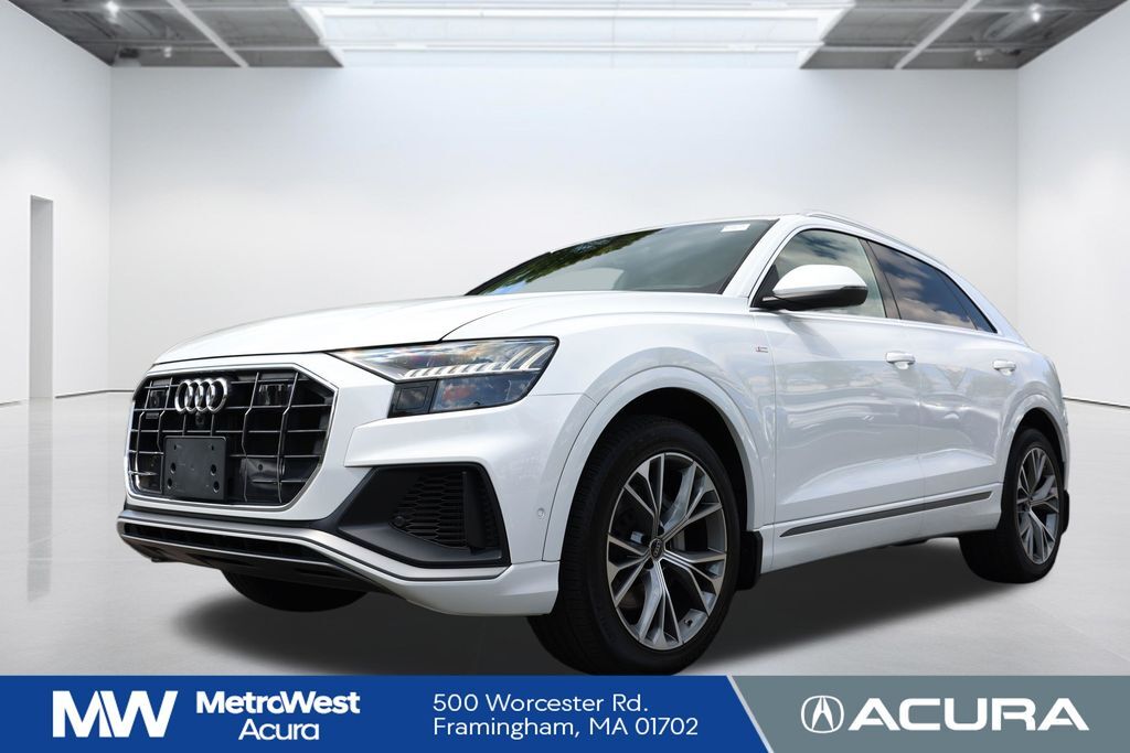 2023 AUDI Q8