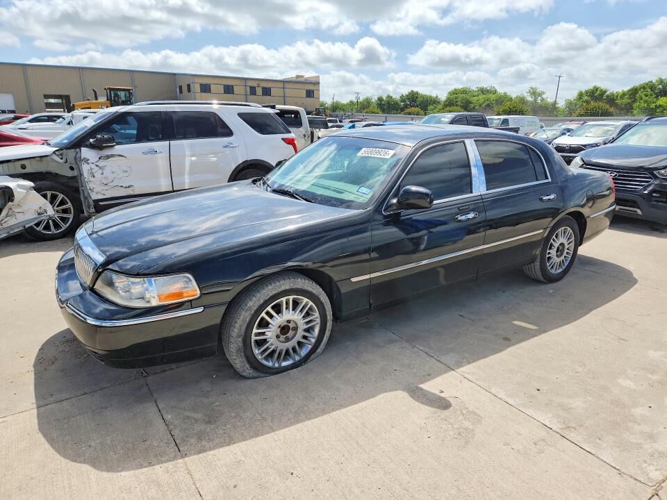 2006 LINCOLN Town Car