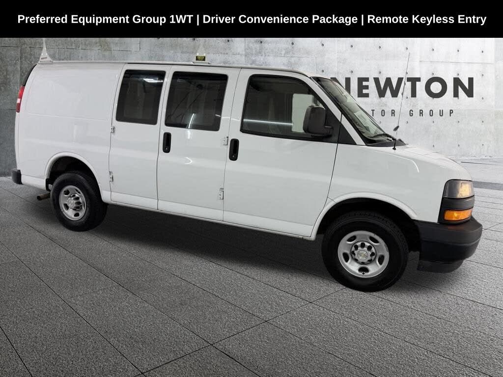 2022 CHEVROLET Express