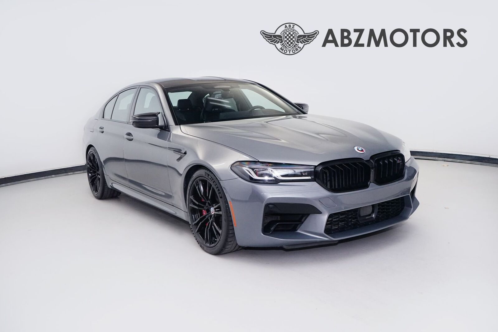 2023 BMW M5