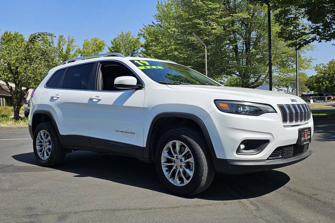 2019 JEEP Cherokee