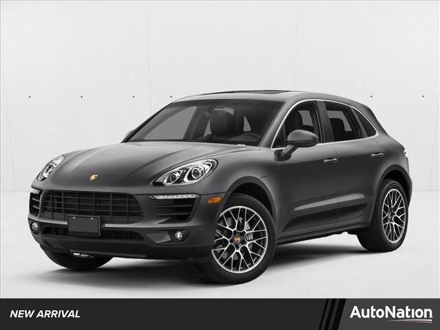 2017 PORSCHE Macan