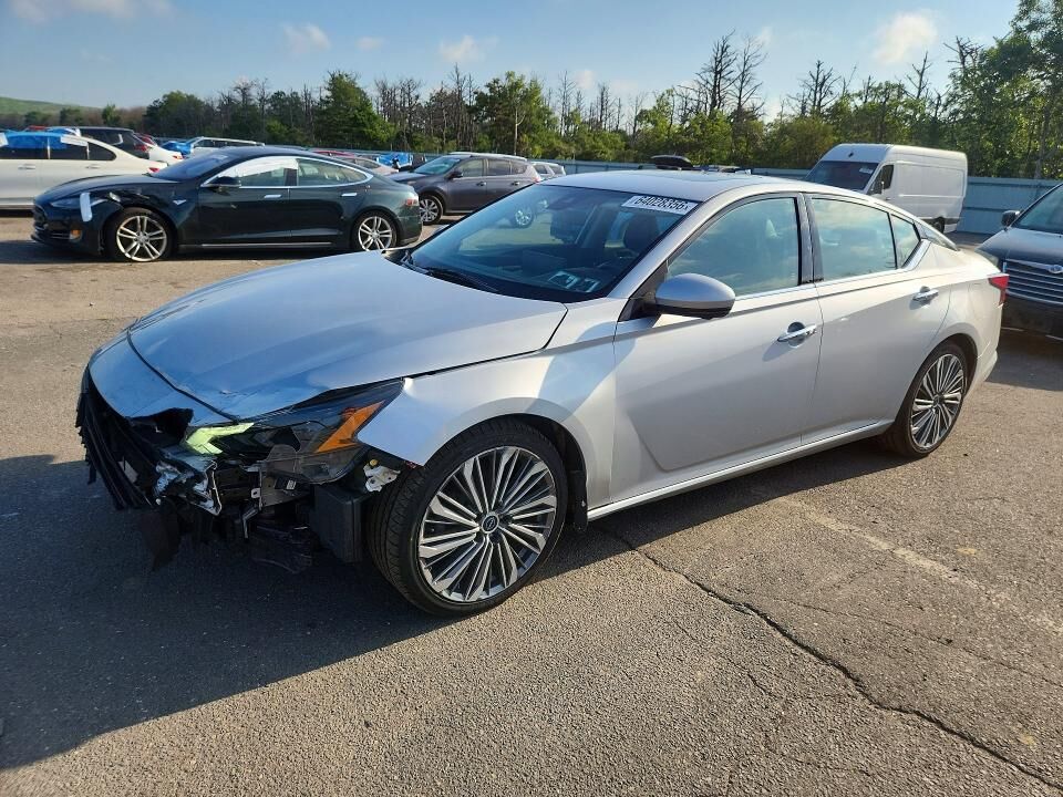 2023 NISSAN Altima