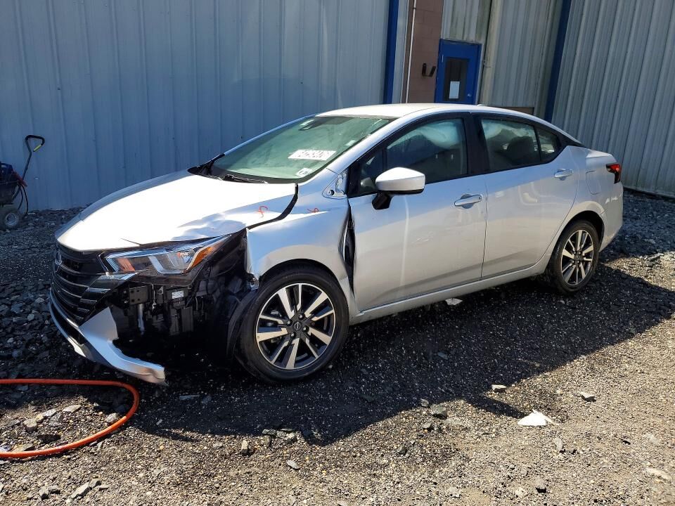 2024 NISSAN Versa